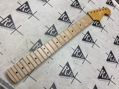 Guitarra Eléctrica Moderna Warmoth Strat Cuello Arce Foto 1 de 4