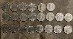 Lot Of (22) Die Chipped Roosevelt Dimes Dates Vary From 2017-2025 Big & Small - Picture 1 of 24