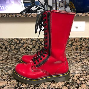 US 5 - Stivali Dr Martens 9733 rosso vernice pelle doppia zip 14 occhielli UK 3 EU 36 - Foto 1 di 12