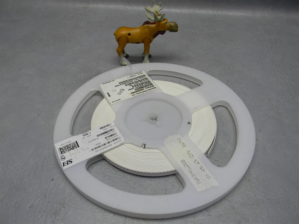 Carrete de resistencias de película gruesa SEI Stackpole RMCF0805FT20K0 de 3642 Foto 1 de 4