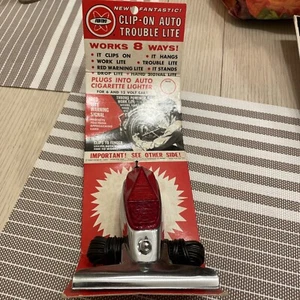 Vintage FEDTRO Model Clip 12 volt light - Picture 1 of 5