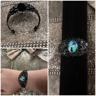 HANDMADE ALICE IN WONDERLAND Bracelet GIFT Gothic BANGLE Style UNIQUE JEWELLERY - Image 1 of 4