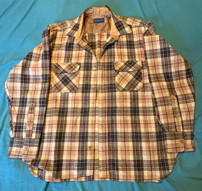 VTG 70s mens Arrow Sportswear wool plaid button-up shirt, size L / large - Image 1 of 4