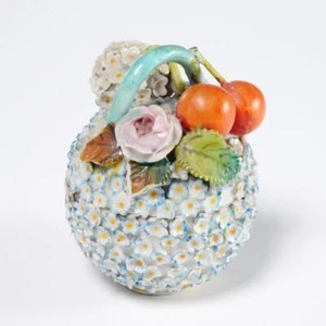 Jacob Petit Paris Porcelain Schneeballen Hydrangea Flower Box 19thC 1800s France - Picture 1 of 7