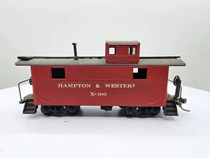 **READ** HO Scale Hampton & Western X-100 Red 2 Window Caboose - Picture 1 of 7