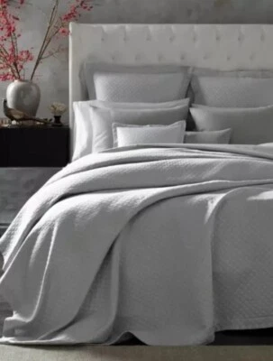 NIP Matouk NADIA 100% Cotton Matelasse Silver Full/Queen Coverlet - Image 1 of 4