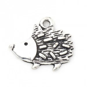 10 x Cute Hedgehog Antique Silver Tone Charm Pendants 18.5 x 15.5mm FREE P&P - Picture 1 of 1