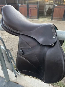 voltaire Blue Wing saddle 18.5 - Picture 1 of 3