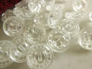 Lot 6 boutons vintage en verre transparent fort relief 1,7 cm ref 710 - Bild 1 von 2
