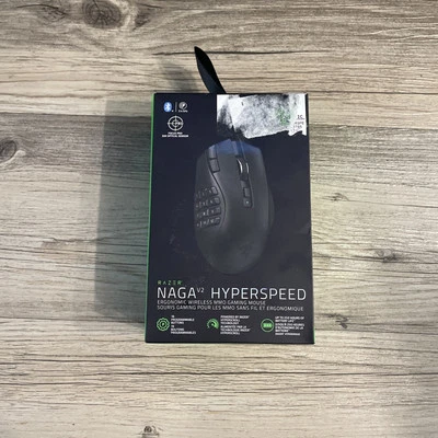 New Razer Naga V2 HyperSpeed MMO Wireless Optical Gaming Mouse Bluetooth  - Image 1 of 3