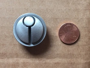 Warhammer Battlegear Bulldog Buckle GW 40K T’au Empire Icon Oop Tau Pin Badge - Bild 1 von 5