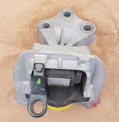 2020 ONWARDS FORD PUMA 1.0 PETROL ECOBOOST DRIVERS RIGHT ENGINE MOUNT MOUNTING - Image 1 of 4