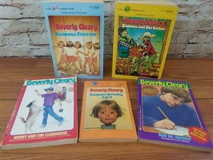 Beverly Cleary Books Lot of 5 Paperback - Picture 1 of 1