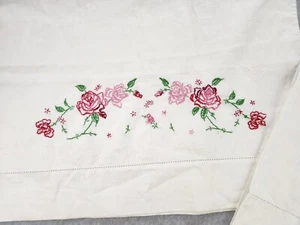 Vintage Paar handbestickte ROSEN Blumen Kissenbezüge Stickerei - NICHT FERTIG - Bild 1 von 5