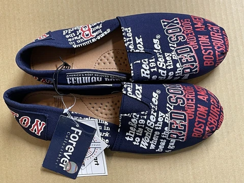 MLB Boston Red Sox Womens Canvas Slip-On Shoe Sz: S (5-6) Forever Collectables Cover