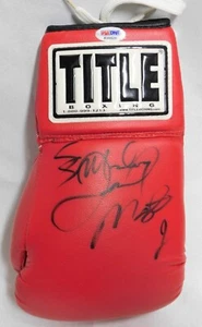 Floyd Mayweather Jr. Sugar Shane Mosley Signed Title Boxing Glove PSA Authentic - Bild 1 von 2