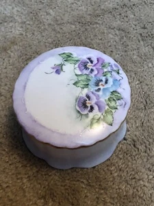 Caja redonda con tapa de porcelana pintada a mano - Imagen 1 de 5