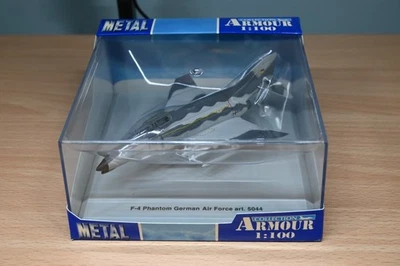 Colección Armadura Arte 5044 Escala 1:100 F-4 Phantom Fuerza Aérea Alemana Foto 1 de 4