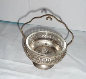 Vintage Silver Plate Relish Dish Condiment Bowl No Spoon - Glass Bowl - Picture 1 of 9