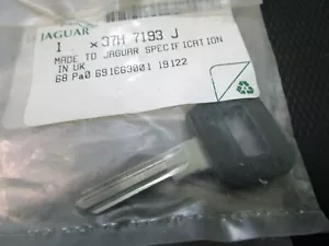 Jaguar E-Type V12, XJ6, XJ12 II, III, XJS WASO ignition key blank 37H7193J, NOS - Picture 1 of 2