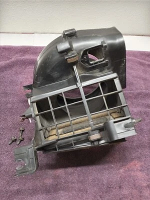 GEO METRO XFI 1993 caja térmica 1989-94 sin motor soplador Foto 1 de 4