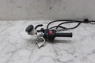 2001-2002 Suzuki Gsxr1000 Right Clip On W/ Kill Switch & Brake Master Cylinder - Image 1 of 4