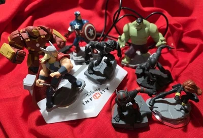 Figuras Disney Infinity Marvel 2.0 3.0 figuras (8) + base (sin probar) Foto 1 de 4