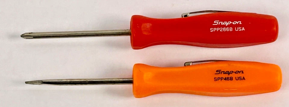 2 SNAP ON SPP46B Flat Tip & SPP266B Philips Head Screwdrivers With Pocket Clip - Image 1 of 4