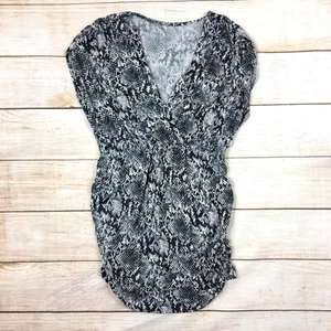 Top sin mangas tejido rayón maternidad maternidad negro/blanco estampado de serpiente talla pequeña - Imagen 1 de 5