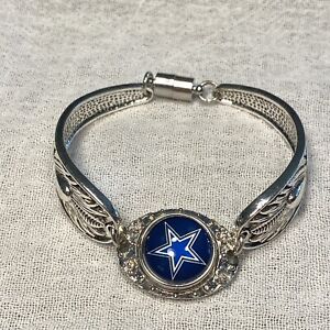 Dallas Cowboys Silver Tone Etched Feather Magnetic Blue Star Estate Bracelet - G