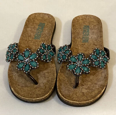 Sandálias multicoloridas Kenneth Cole Reaction Candy Kid 2 meninas 10 med tanga frisada - Imagem 1 de 4