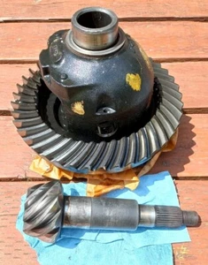Dana 70 HD Rear Axle Carrier Case, Ring & Pinion Assembly 4.56 Ratio - Picture 1 of 5