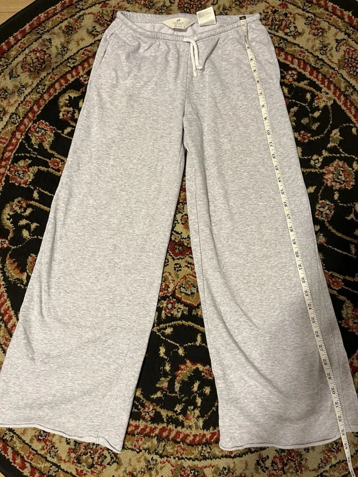 Pantalones deportivos grises para niñas H&M talla 10 Foto 1 de 1