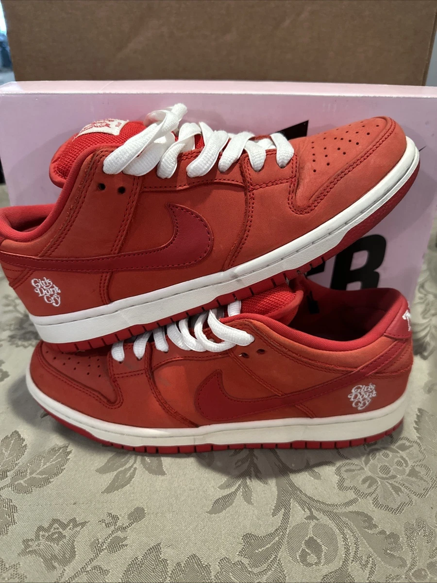 Girls Don't Cry × Nike SB Dunk Low VERDY Nike SB Dunk Low Verdy Girls Don't Cry (Friends and Family) Men's