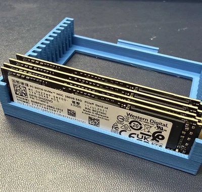 4x Western Digital 256GB M.2 NVMe Internal Laptop SSD PC SN730 - Image 1 of 4