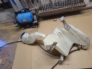 Wischwasserbehälter VW Passat 3BG Behälter 3B0955453AD/AE Mit Pumpe Und Fühler  - Bild 1 von 6