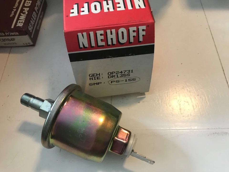 PS155 DR135S OIL PRESSURE SENDING UNIT BUICK CADILLAC CHEVY JEEP GM TRUCKS OLDS — 第 1/1 张图片