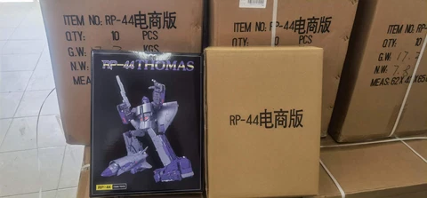 New Boxed KO FT RP-44 Astrotrain Thomas Triple Changers Big Train Figure In Hand Cover