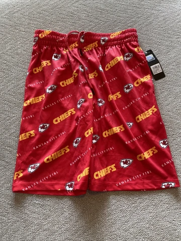 Kanas City Chiefs NFL  Shorts  Medium With Side Pockets Red Cover
