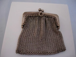 Monedero de malla para mujer. Alpaca blanca. 1º Siglo XX. Cierre bolitas - Imagen 1 de 5