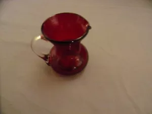 Crema jarra roja rubí vidrio artístico soplado a mano 3,5 pulgadas de alto en forma de vidrio - Imagen 1 de 5