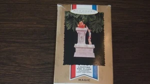 1996 Hallmark Keepsake Atlanta Olympics Lighting the Flame Ornament Light Music - Picture 1 of 9