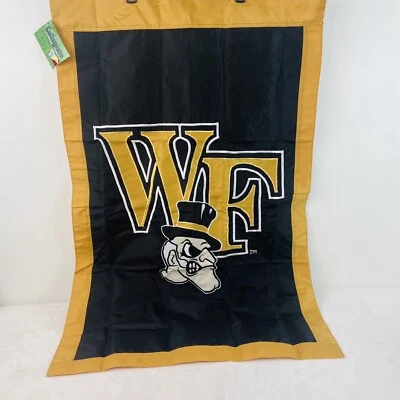 Apliques de demonios Wake Forest NC bandera universitaria verde perenne 28x44 15965B Foto 1 de 4