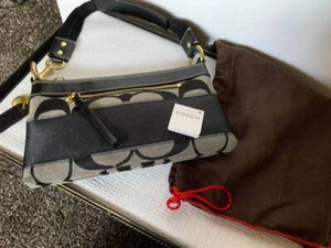 Bolso de Hombro Coach #10120 Nuevo con Etiquetas Negro/Blanco Firma Tela Rayas Demi - Imagen 1 de 6