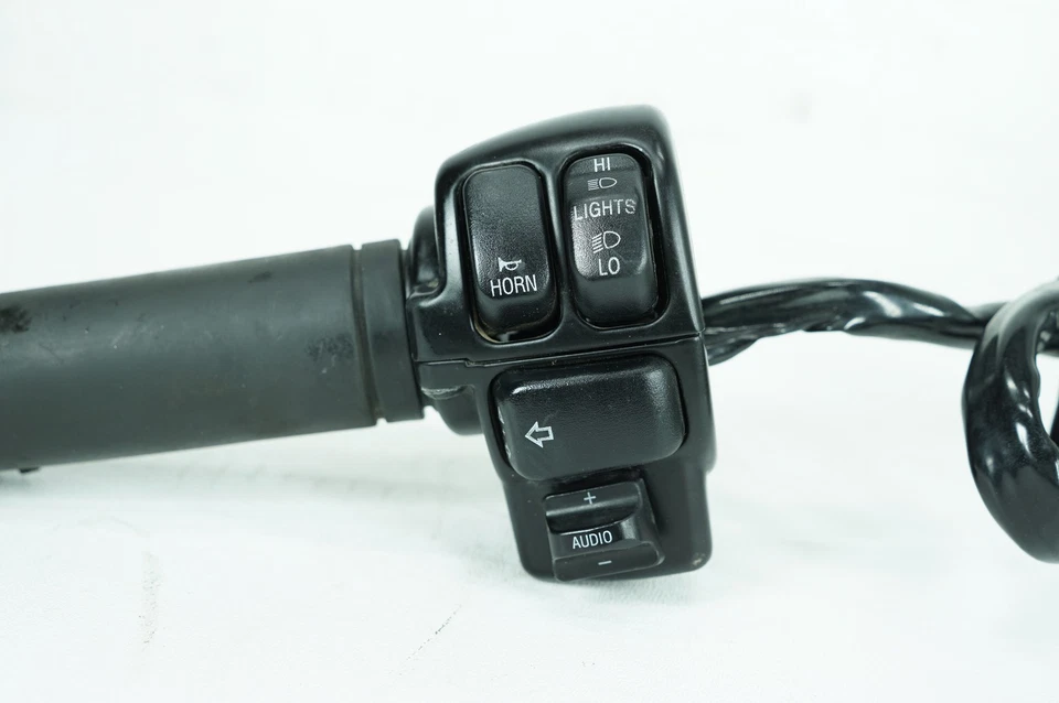 13 Harley Touring Street Glide OEM Left Turn Signal Headlight Switches Controls - Image 1 of 4