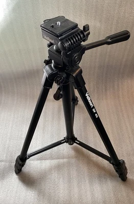 Trípode ligero para cámara Velbon DF-40 2-5 PIES con cabezal bidireccional Foto 1 de 4