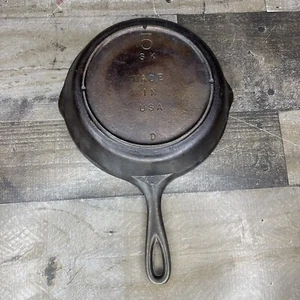 Vintage 8" 5 SK D 3 Notch Heat Ring 2-SPOUT Cast Iron Skillet Pan - Made In USA - Picture 1 of 7