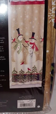 Avanti Muñecos de Nieve Altos con Cardenales y Pinos 72 X 72 Tela Cortina de Ducha NUEVO Foto 1 de 3