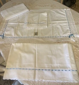 VINTAGE COTTON BED SHEET SET SHEETS PILLOWCASES X 2 EMBROIDERY ANGLAISE ITALY - Picture 1 of 7