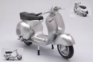 Vespone Vespa 150 Gs 1956 Silver 1:12 Model 57863 NEW RAY - Foto 1 di 1